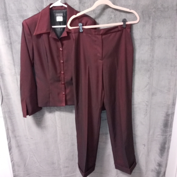 Urban Collection by Jerell Vintage Y2K Iridescent Maroon Pants Suit Size 8 - Picture 4 of 6